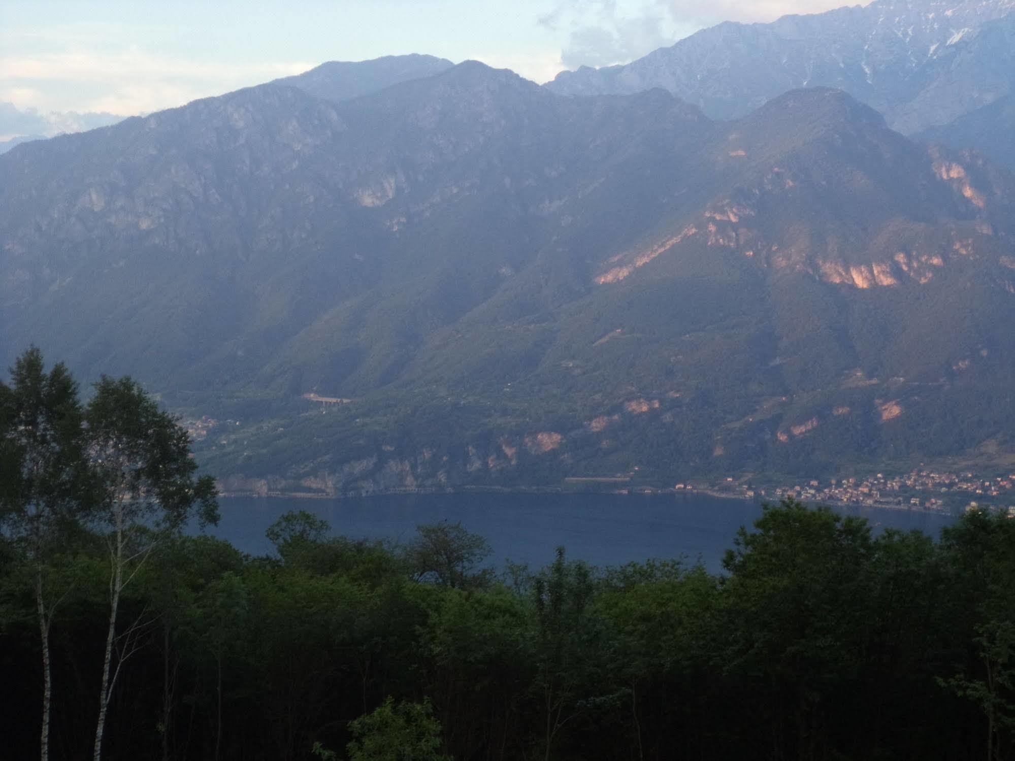 Hotel Il Nibbio Magreglio Exteriér fotografie